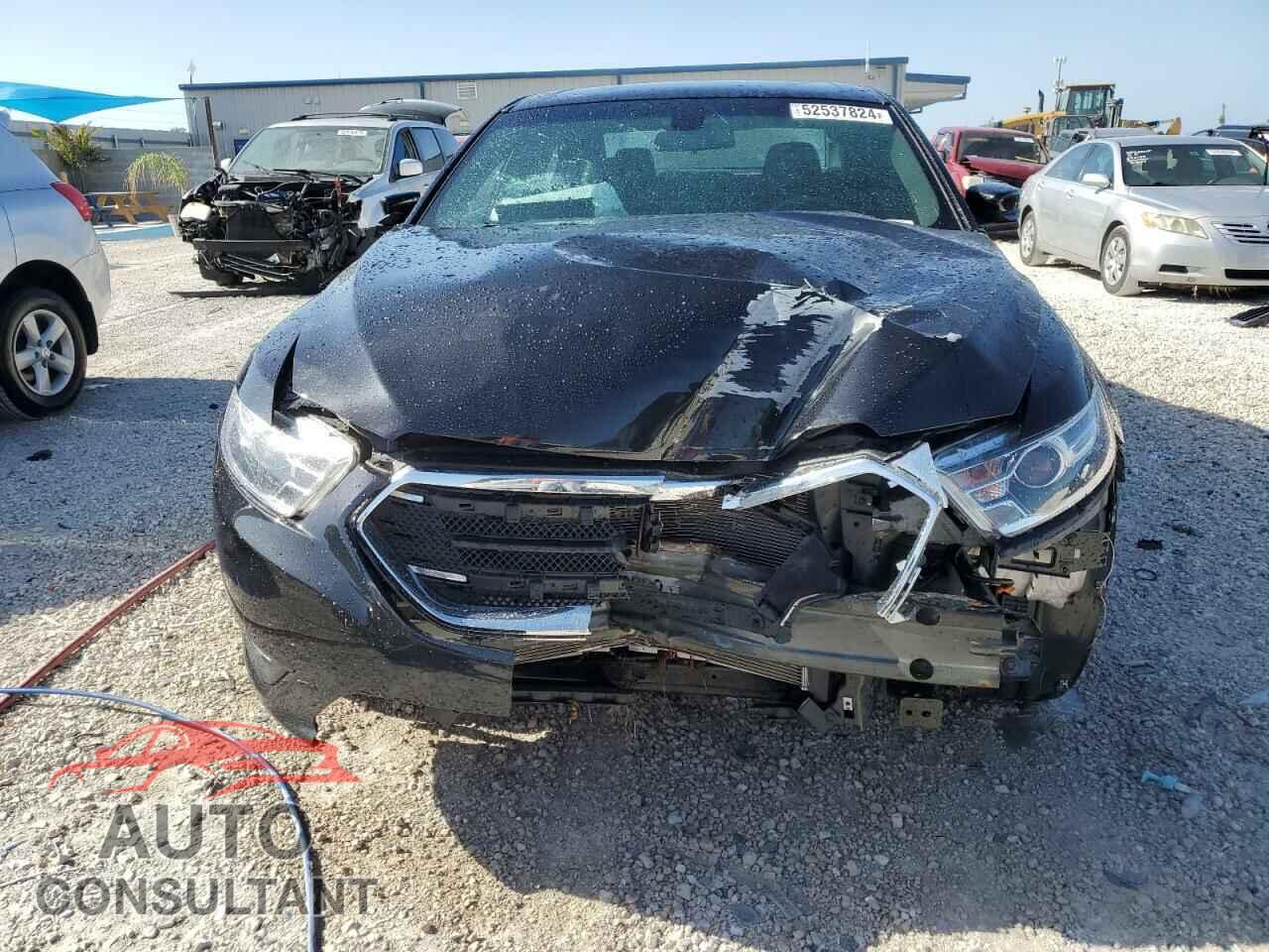 FORD TAURUS 2019 - 1FAHP2E84KG110462