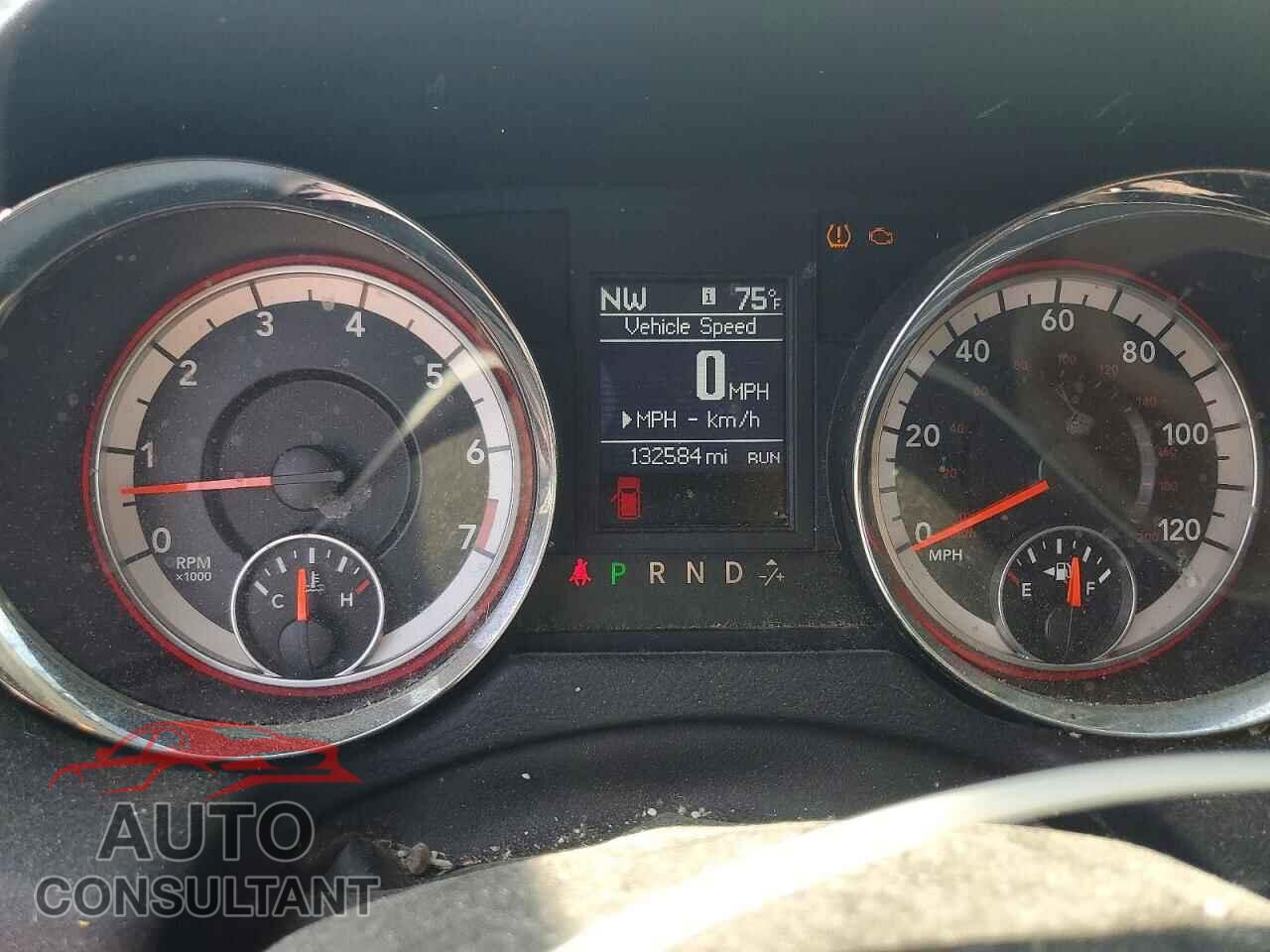 DODGE CARAVAN 2015 - 2C4RDGCG9FR712096