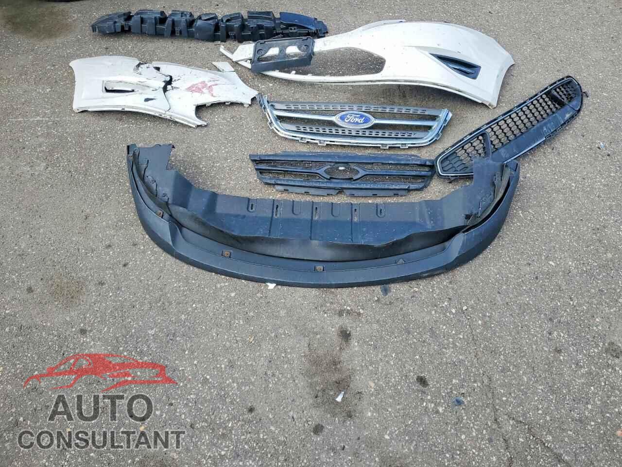 FORD TAURUS 2012 - 1FAHP2FW4CG119953