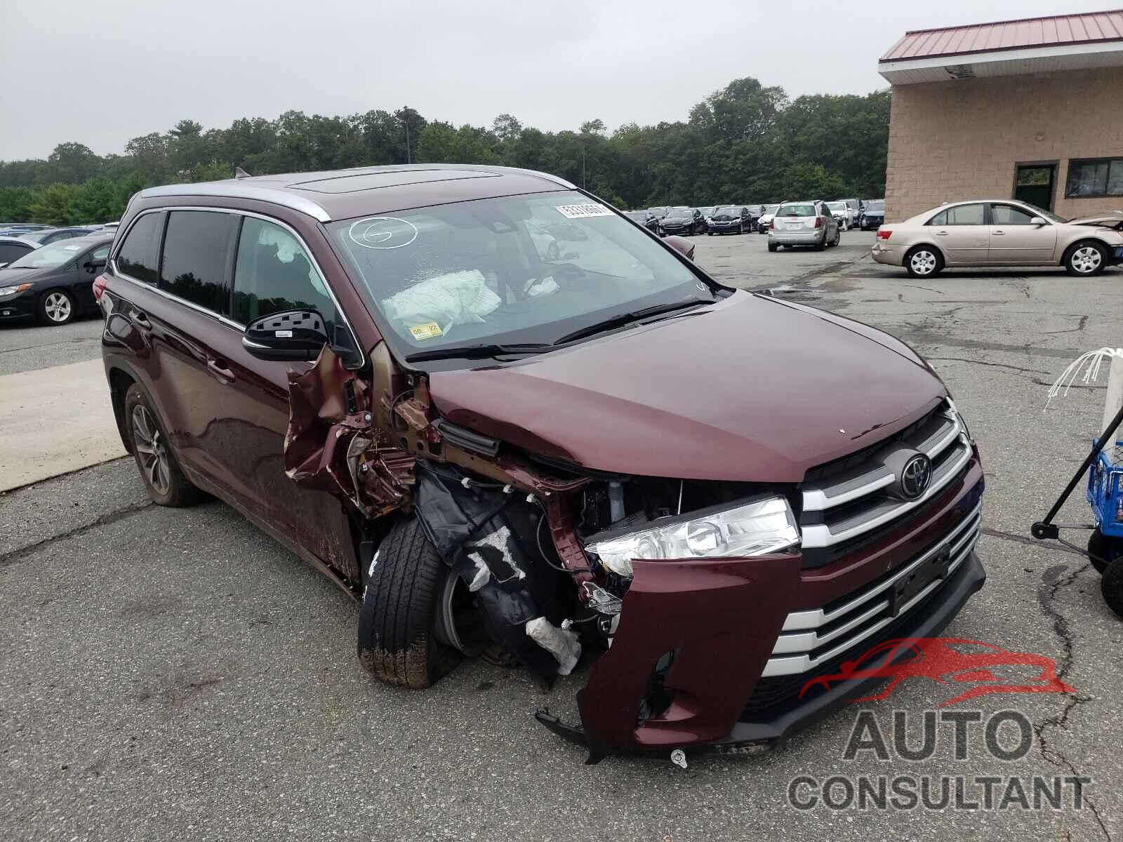 TOYOTA HIGHLANDER 2018 - 5TDJZRFH4JS907666