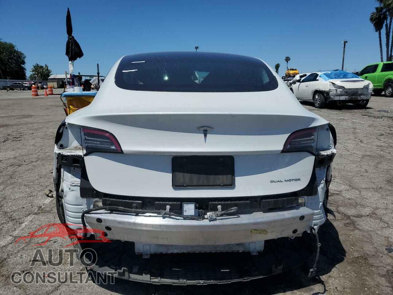 TESLA MODEL 3 2021 - 5YJ3E1EB4MF939903