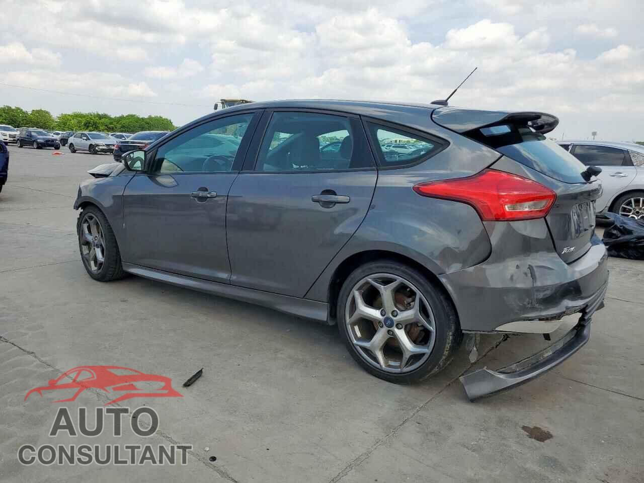 FORD FOCUS 2017 - 1FADP3L98HL245945