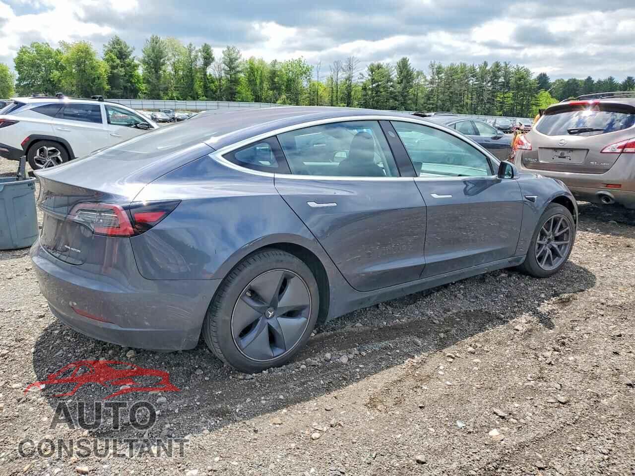 TESLA MODEL 3 2018 - 5YJ3E1EB4JF128999
