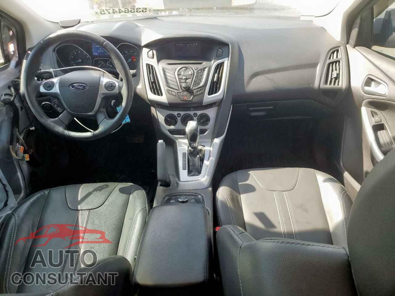 FORD FOCUS 2014 - 1FADP3F26EL174643