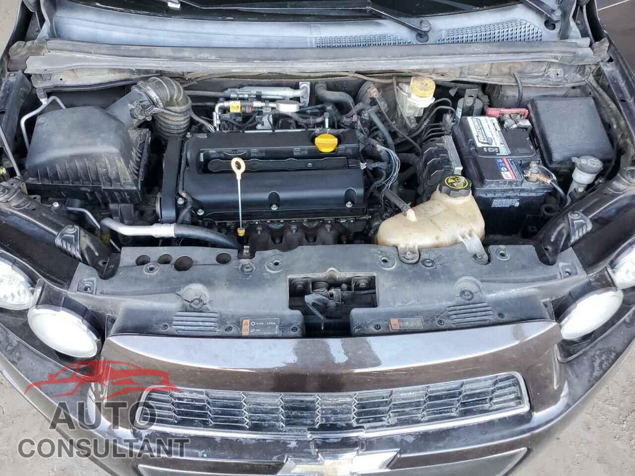 CHEVROLET SONIC 2013 - 1G1JA6SH2D4204524