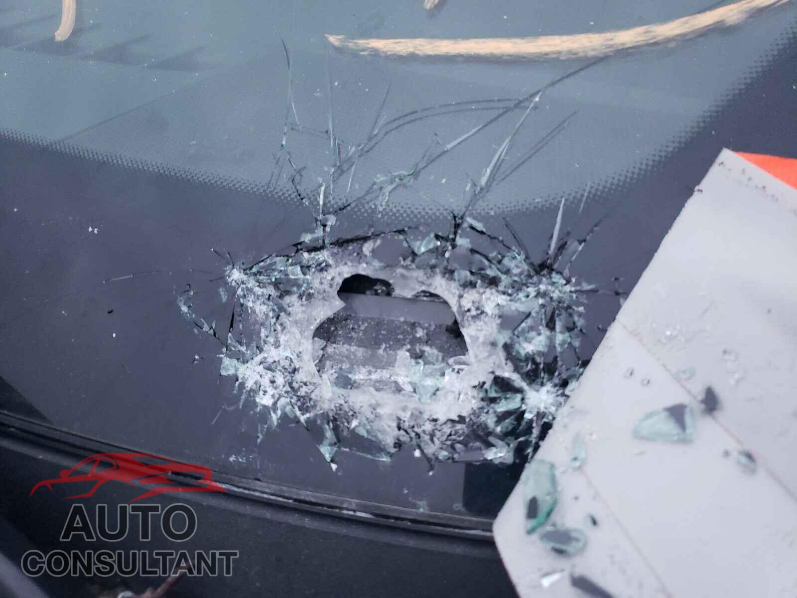 PORSCHE CAYENNE 2018 - WP1AA2A26JKA06872
