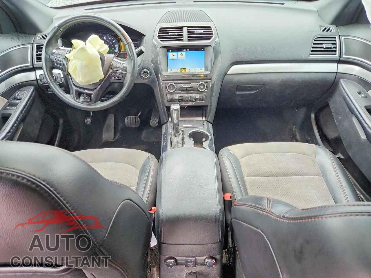 FORD EXPLORER 2017 - 1FM5K7D80HGD50686