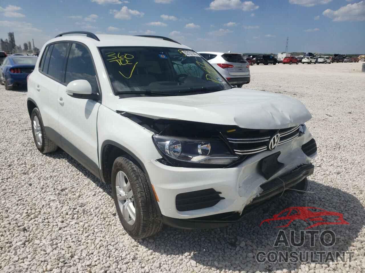 VOLKSWAGEN TIGUAN 2016 - WVGAV7AX4GW517654