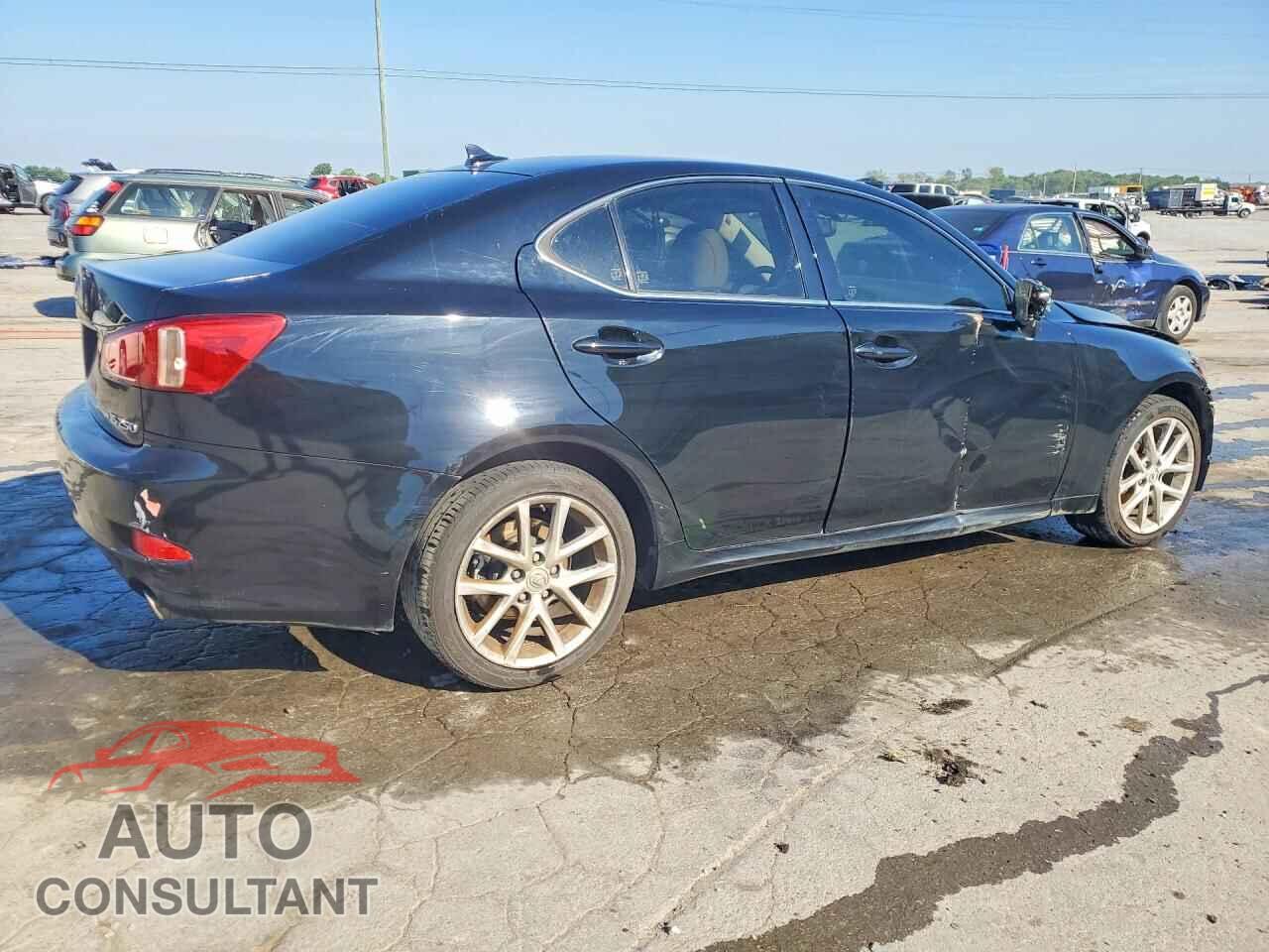 LEXUS IS 2012 - JTHCF5C2XC5055387