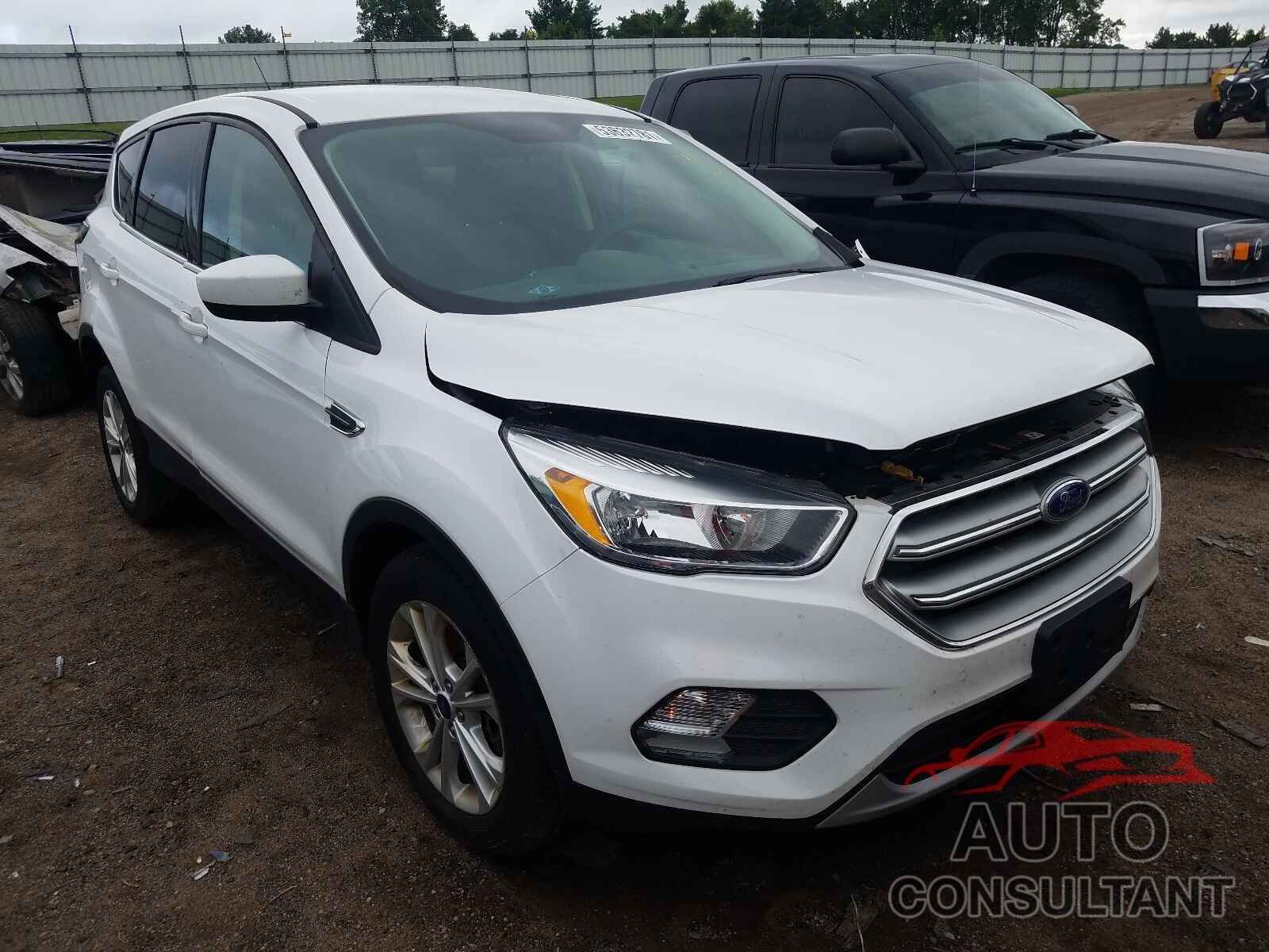 FORD ESCAPE 2017 - 1FMCU9GD7HUB45597