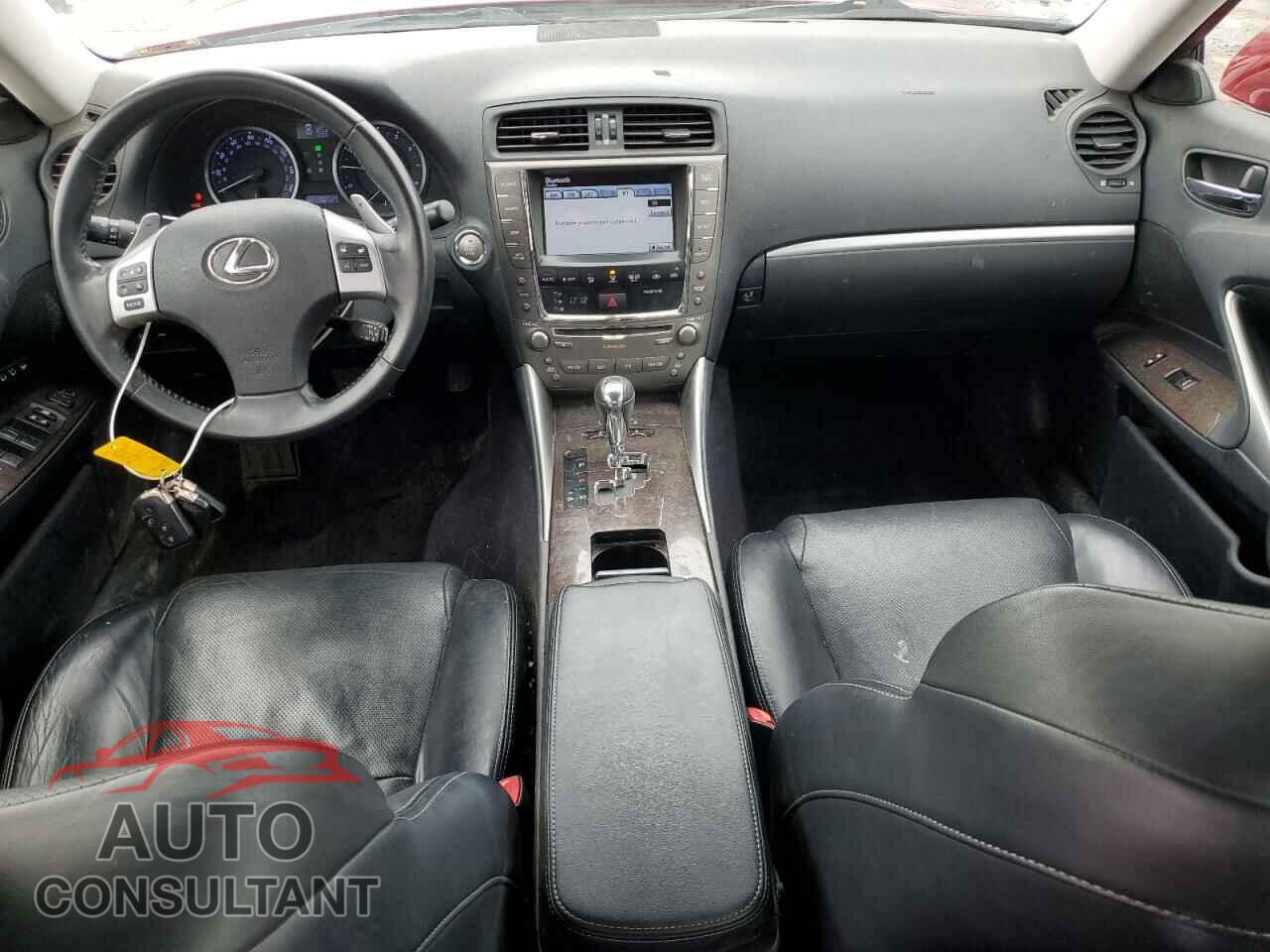 LEXUS IS 2012 - JTHCF5C21C5057870