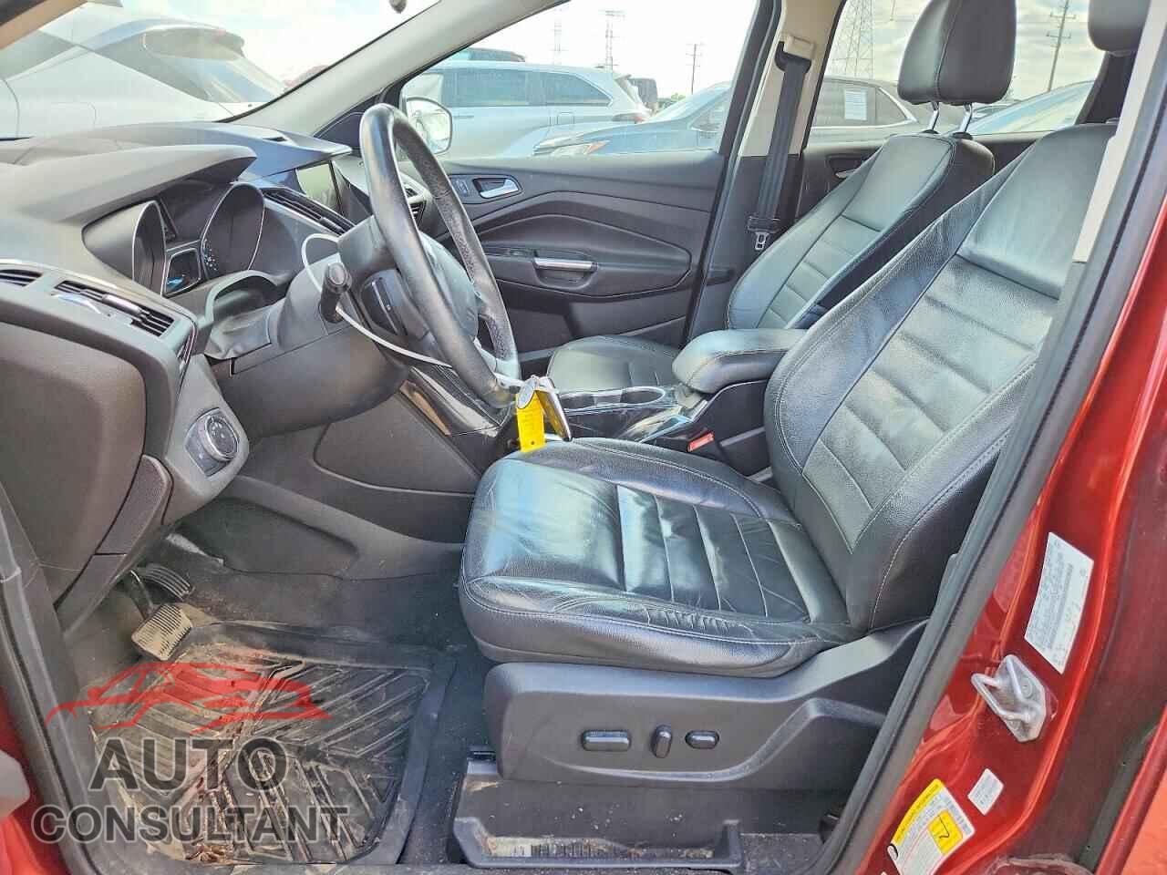 FORD ESCAPE 2014 - 1FMCU0J92EUE10941