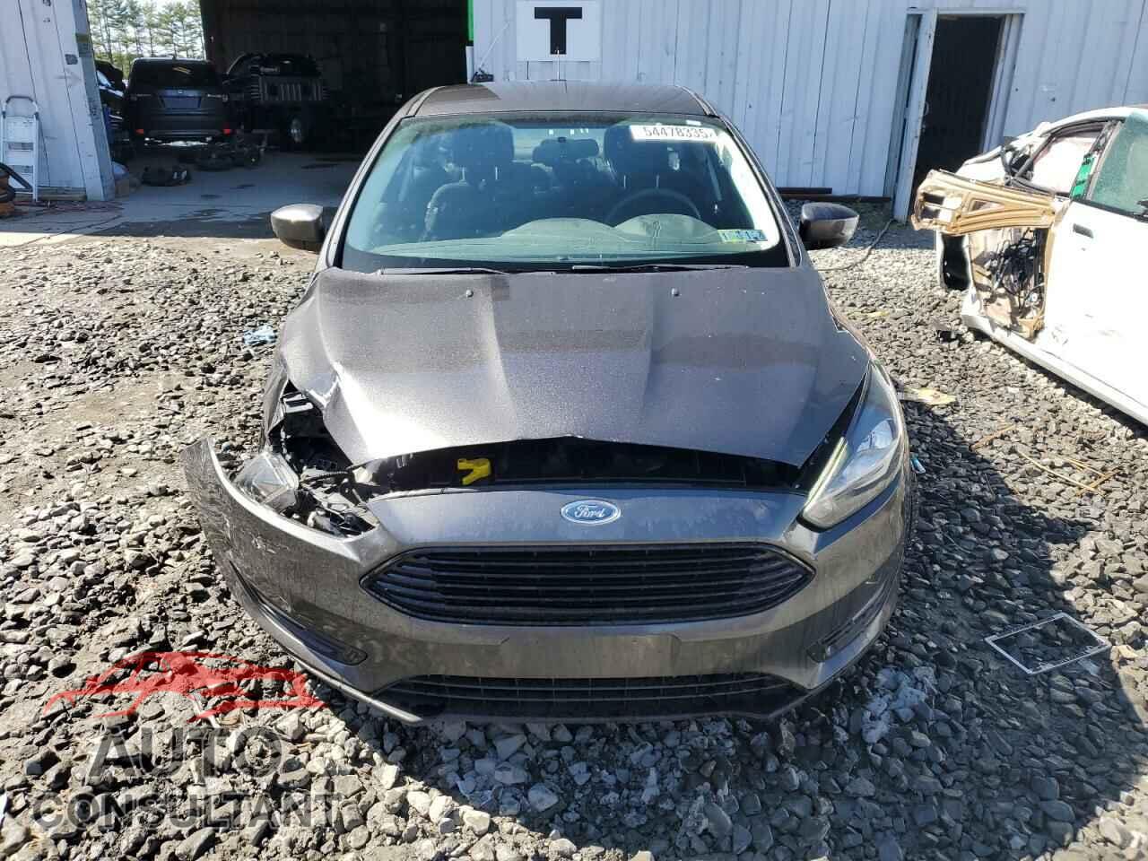 FORD FOCUS 2018 - 1FADP3FE5JL255010