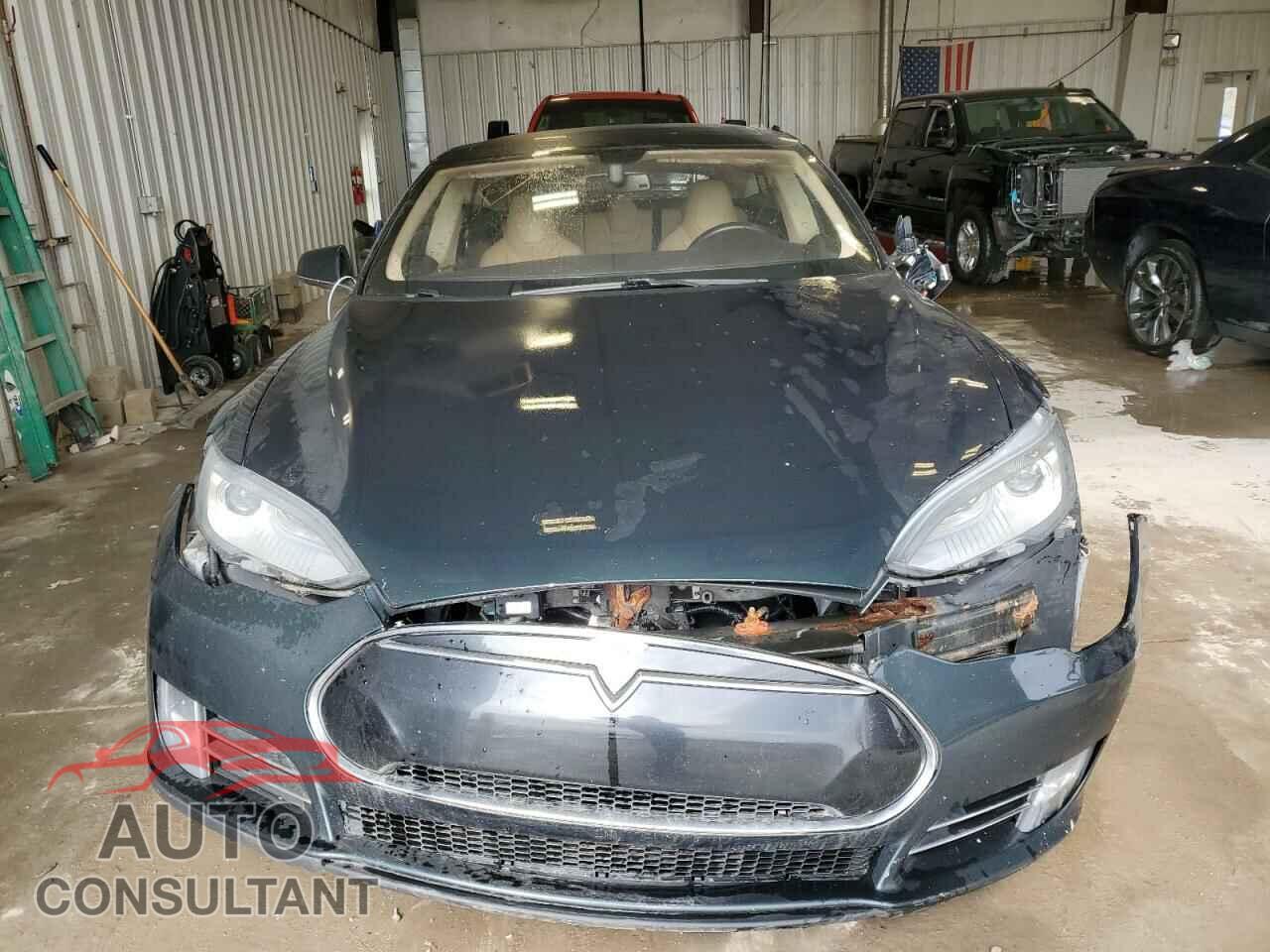 TESLA MODEL S 2013 - 5YJSA1DN1DFP12218