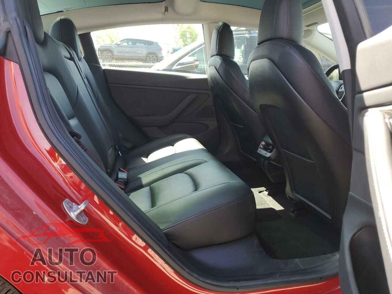TESLA MODEL 3 2018 - 5YJ3E1EB8JF065664