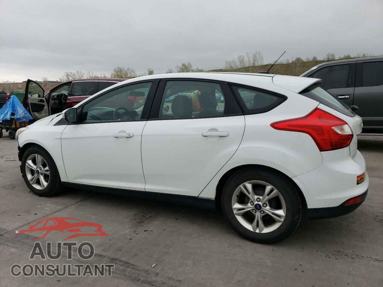 FORD FOCUS 2014 - 1FADP3K28EL145599