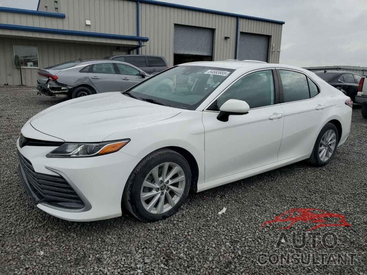 TOYOTA CAMRY 2021 - 4T1C11AK3MU405084