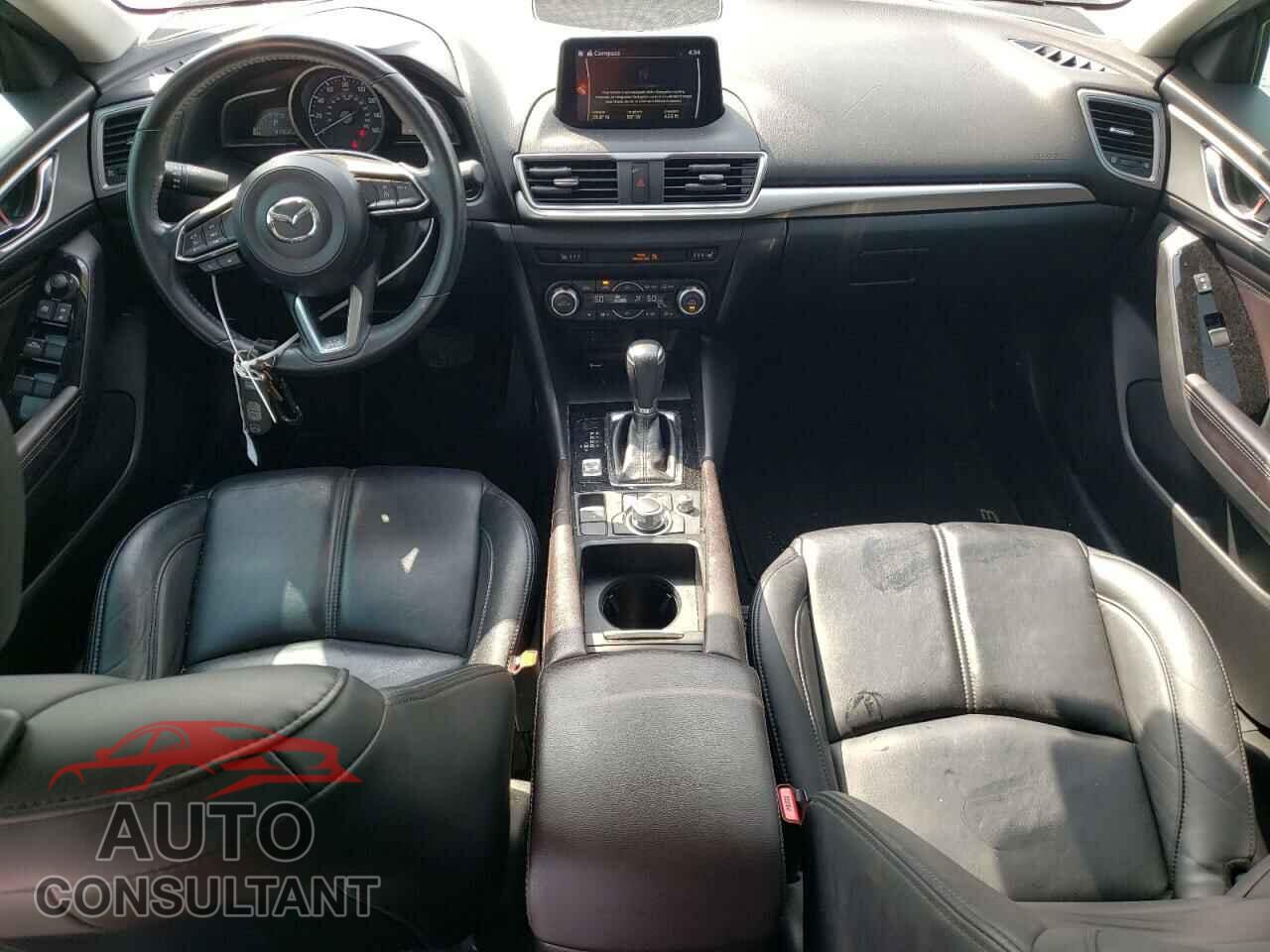 MAZDA 3 2017 - 3MZBN1L76HM124398