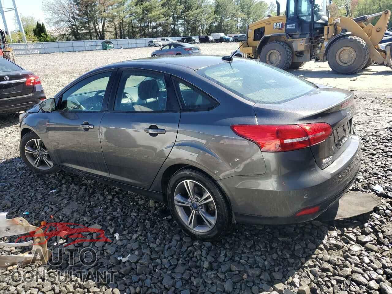 FORD FOCUS 2018 - 1FADP3FE5JL255010