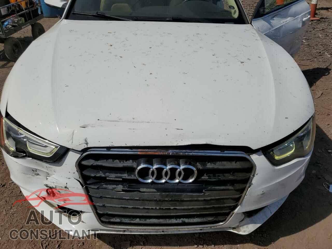 AUDI A5 2013 - WAULFAFR0DA079223
