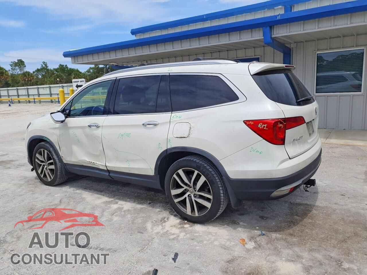 HONDA PILOT 2017 - 5FNYF6H97HB044470