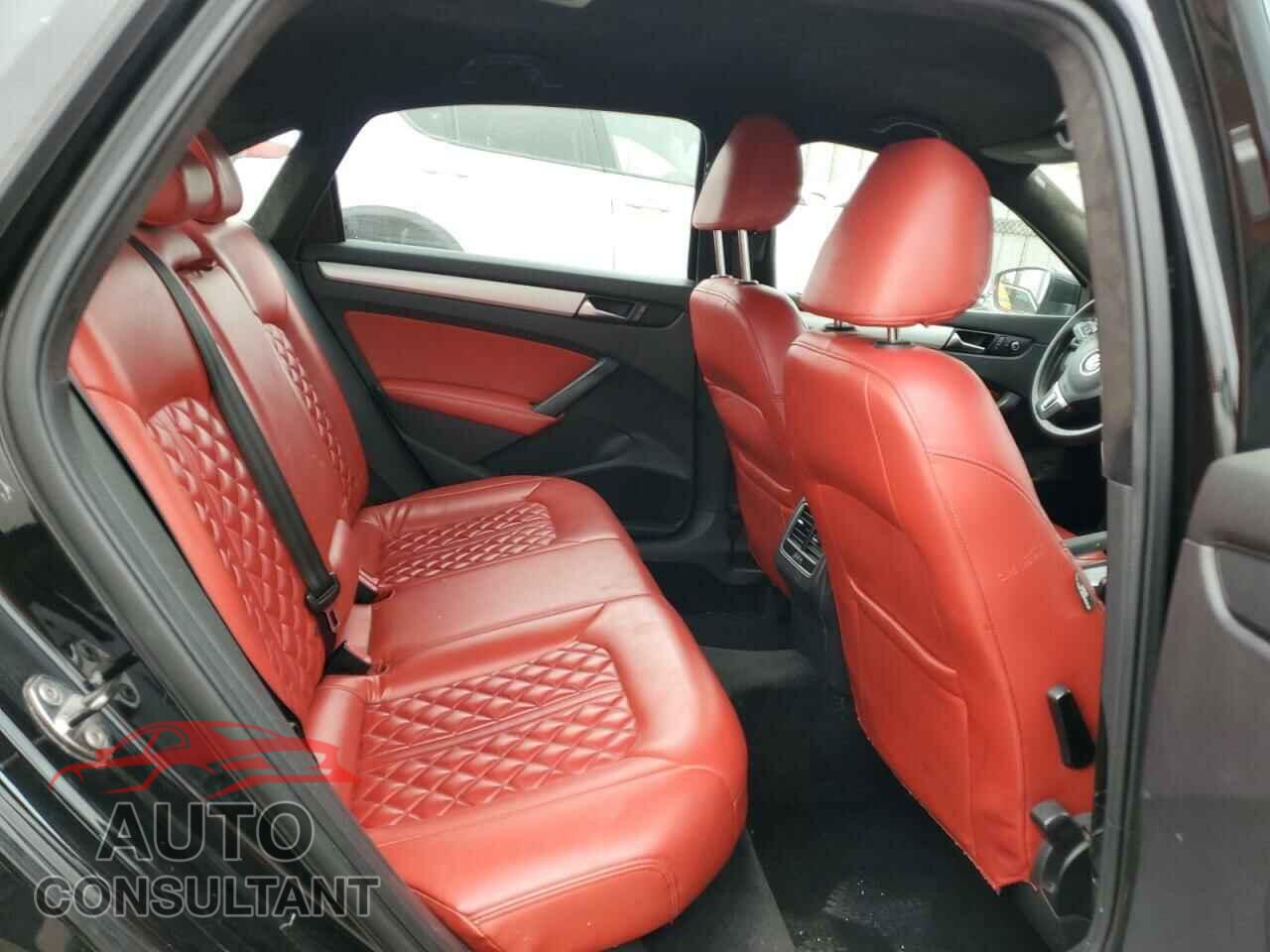 VOLKSWAGEN PASSAT 2013 - 1VWBP7A34DC006830