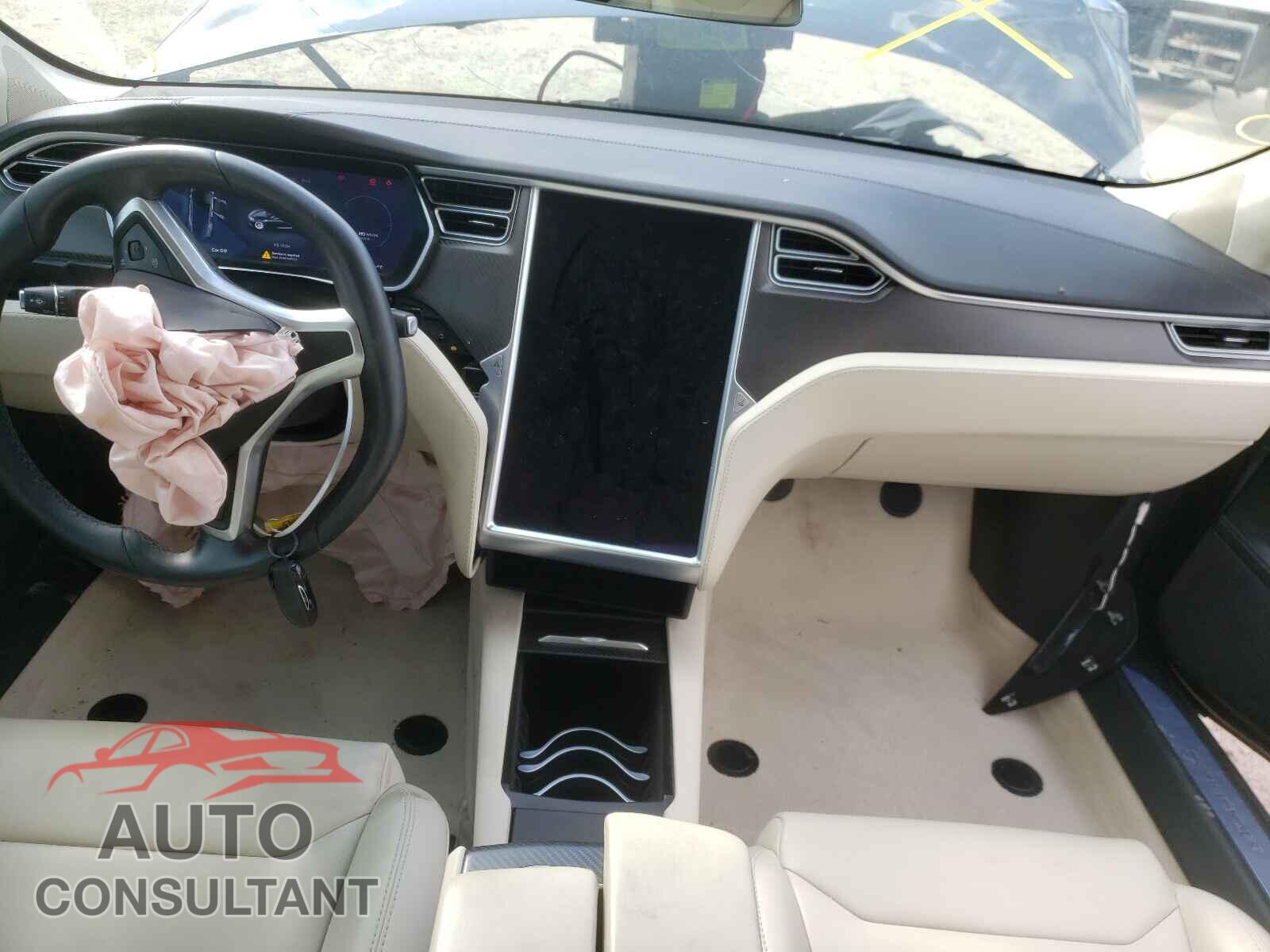 TESLA MODEL S 2017 - 5YJSA1E23HF231607