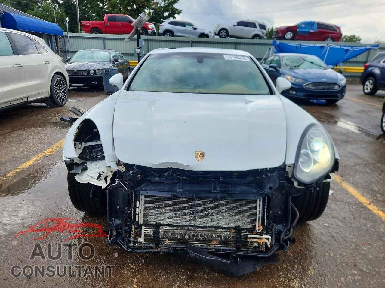 PORSCHE PANAMERA 2015 - WP0AA2A75FL004741
