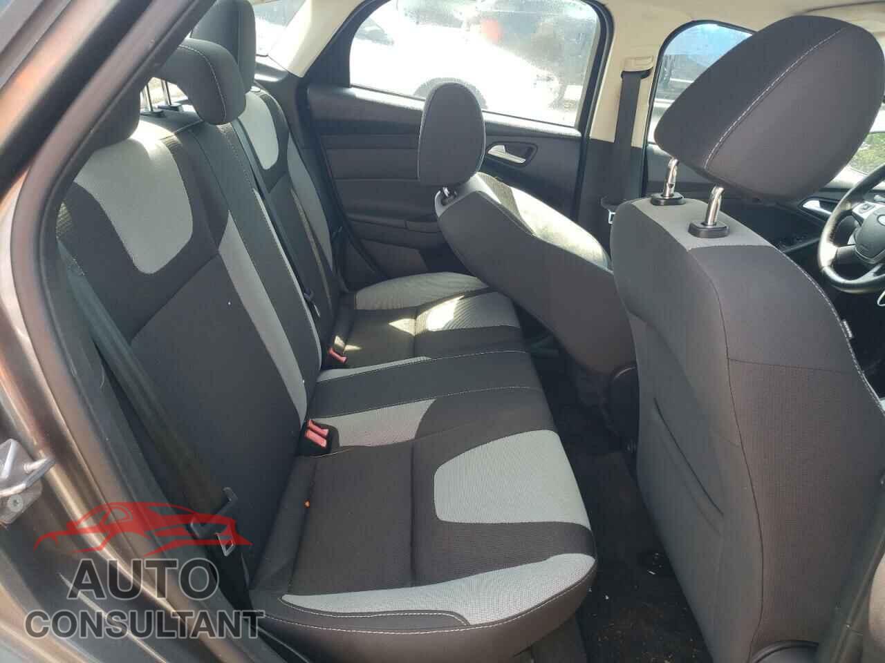 FORD FOCUS 2014 - 1FADP3F28EL342217