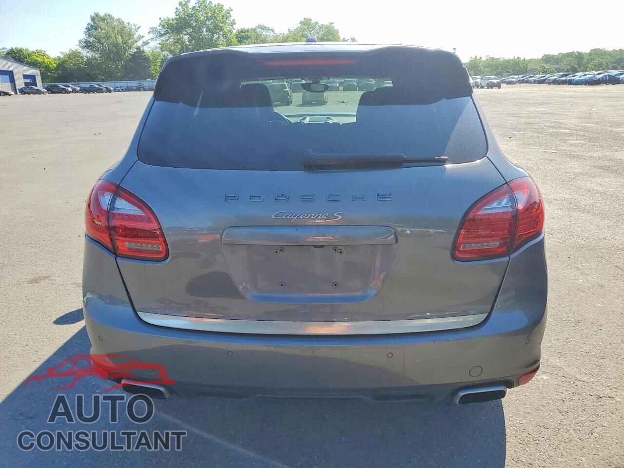 PORSCHE CAYENNE 2011 - WP1AB2A25BLA51066