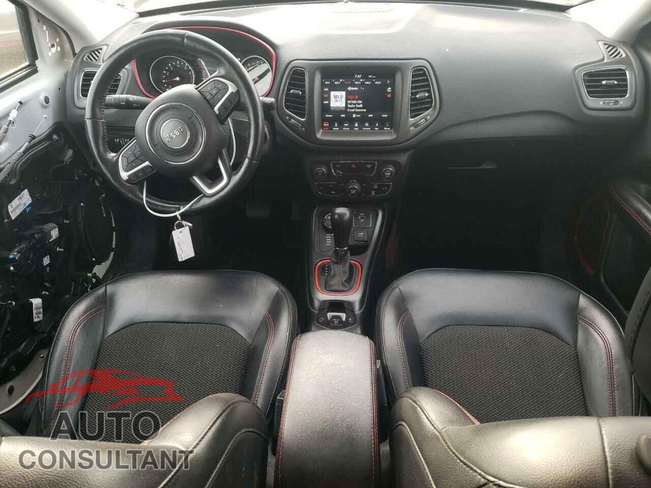 JEEP COMPASS 2019 - 3C4NJDDB9KT821836