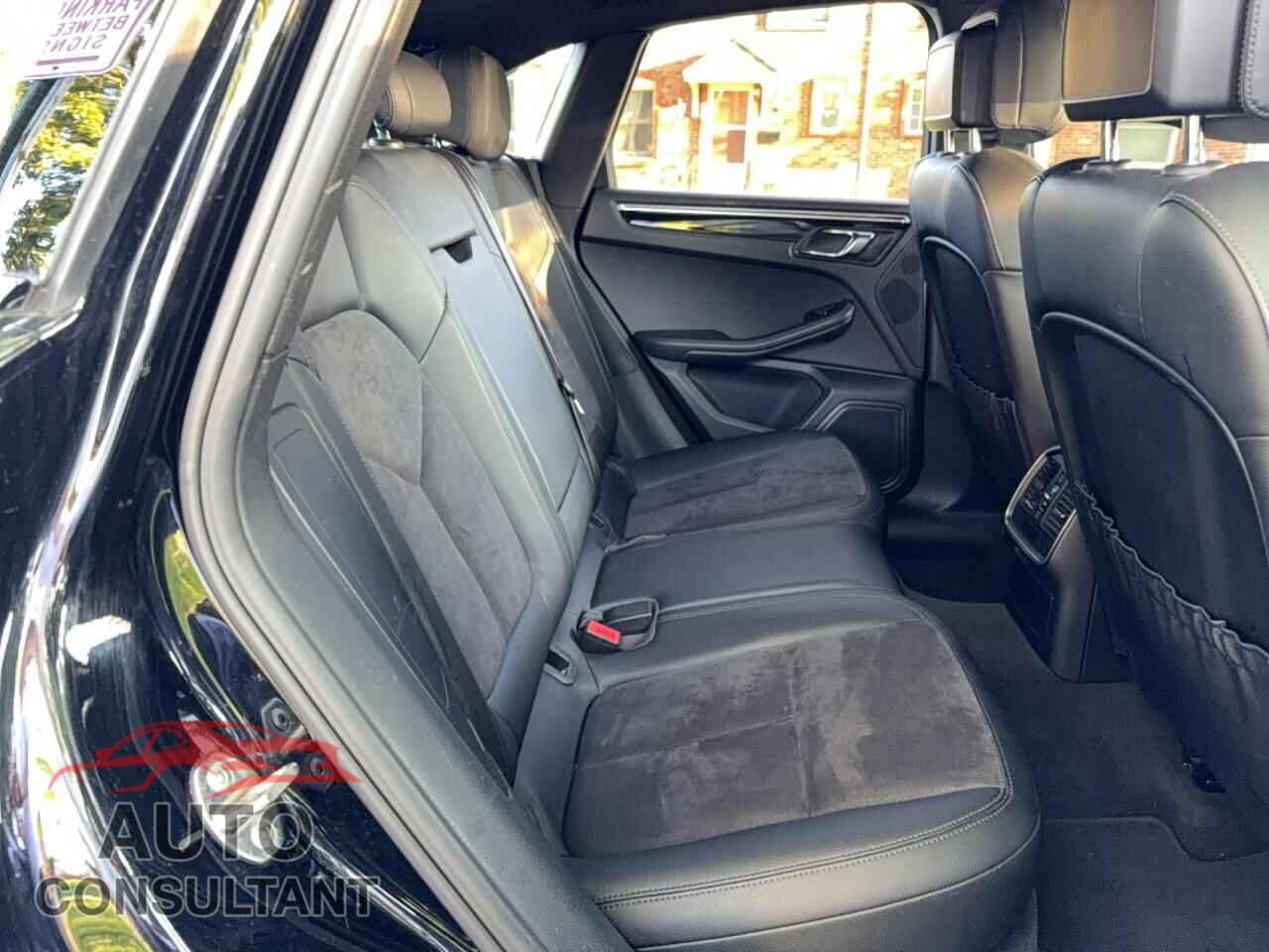 PORSCHE MACAN 2016 - WP1AB2A50GLB55921