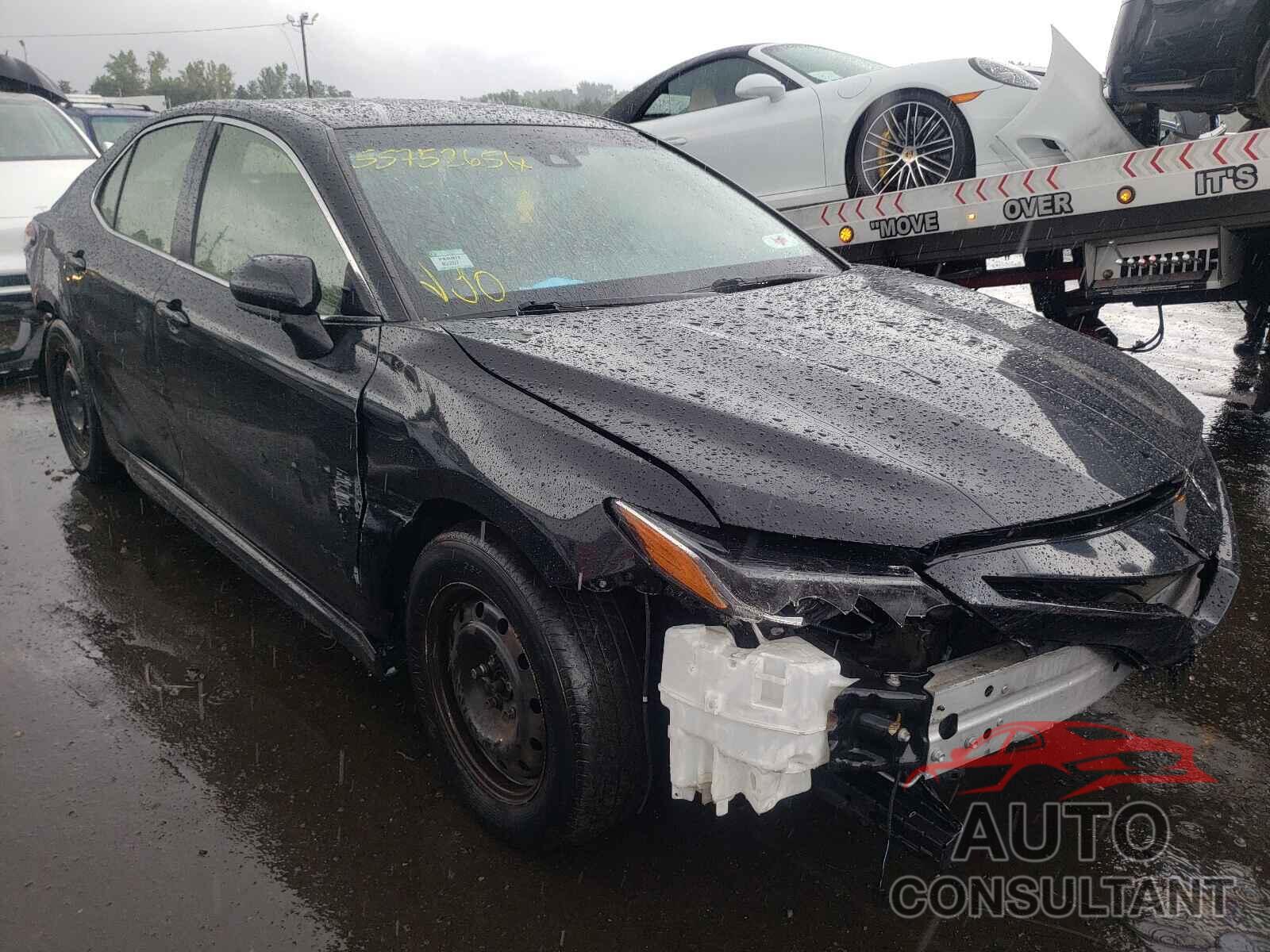 TOYOTA CAMRY 2018 - JTNB11HK8J3016413