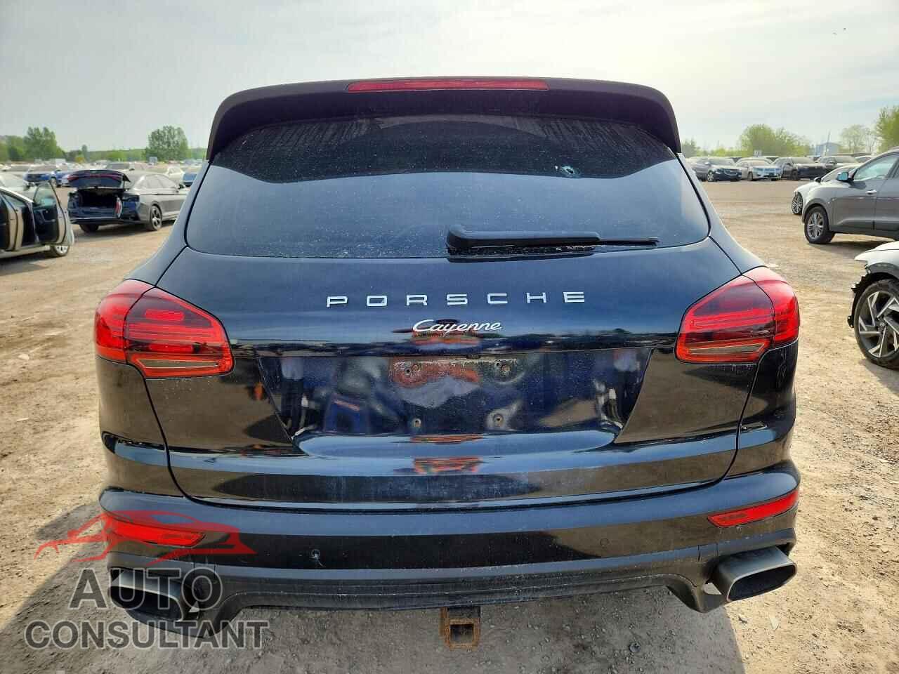 PORSCHE CAYENNE 2017 - WP1AA2A29HKA90163