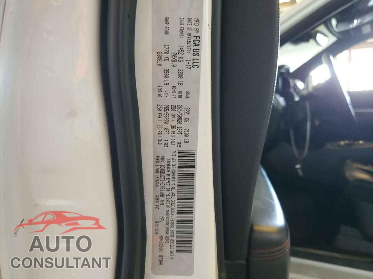 DODGE DURANGO 2017 - 1C4SDJCT1HC791108