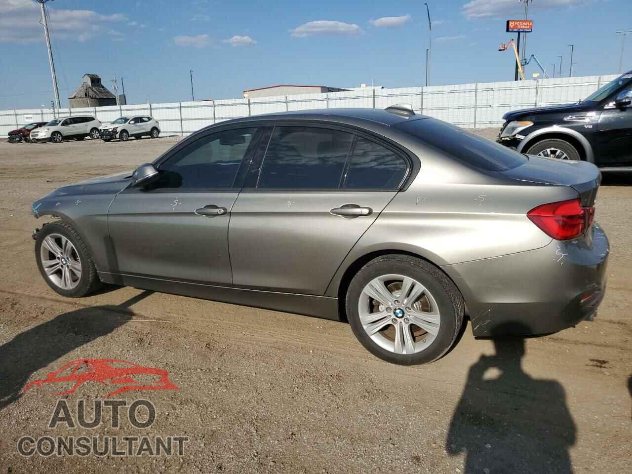 BMW 3 SERIES 2016 - WBA8E3G55GNU02467