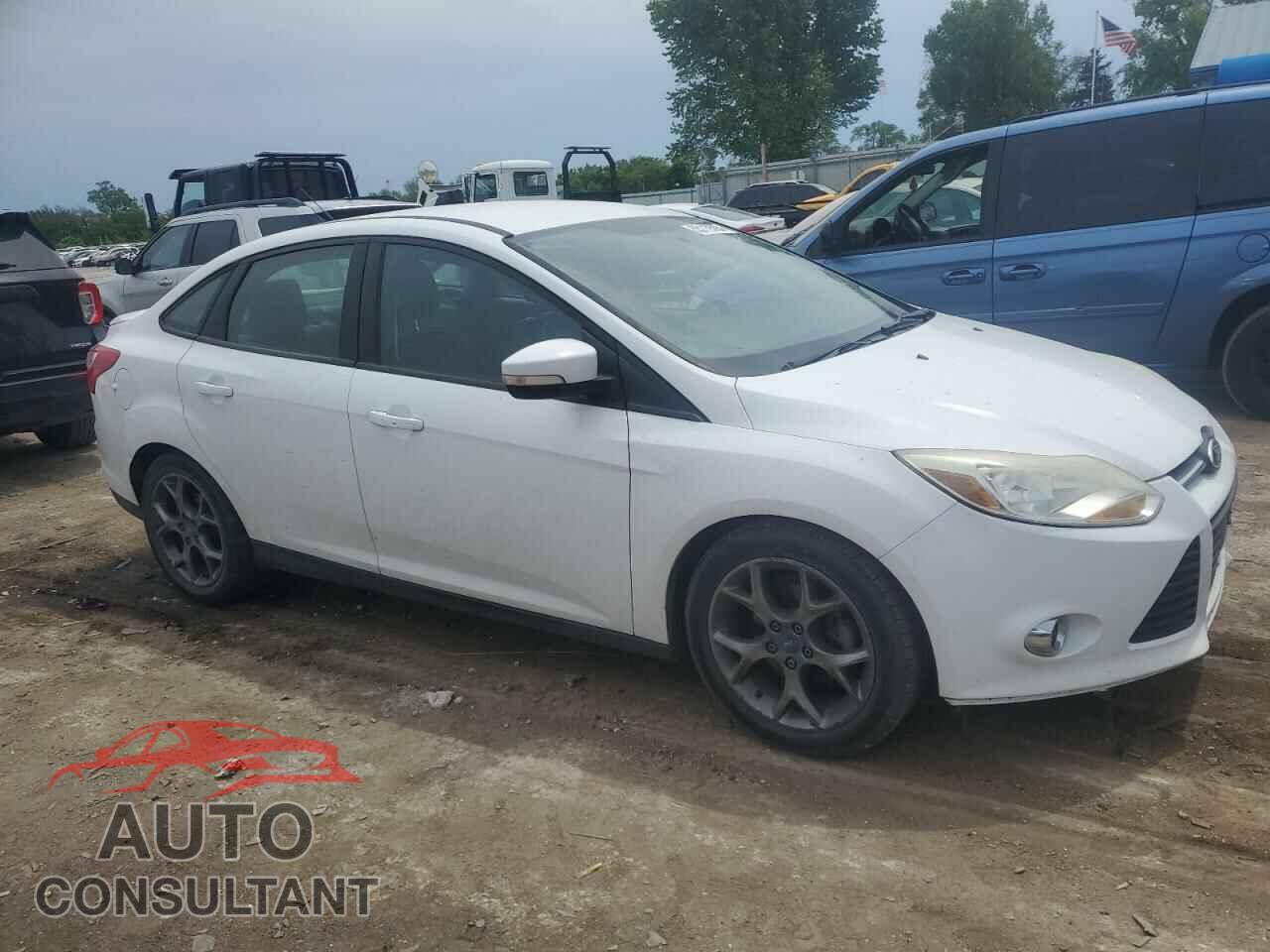 FORD FOCUS 2013 - 1FADP3F28DL158281