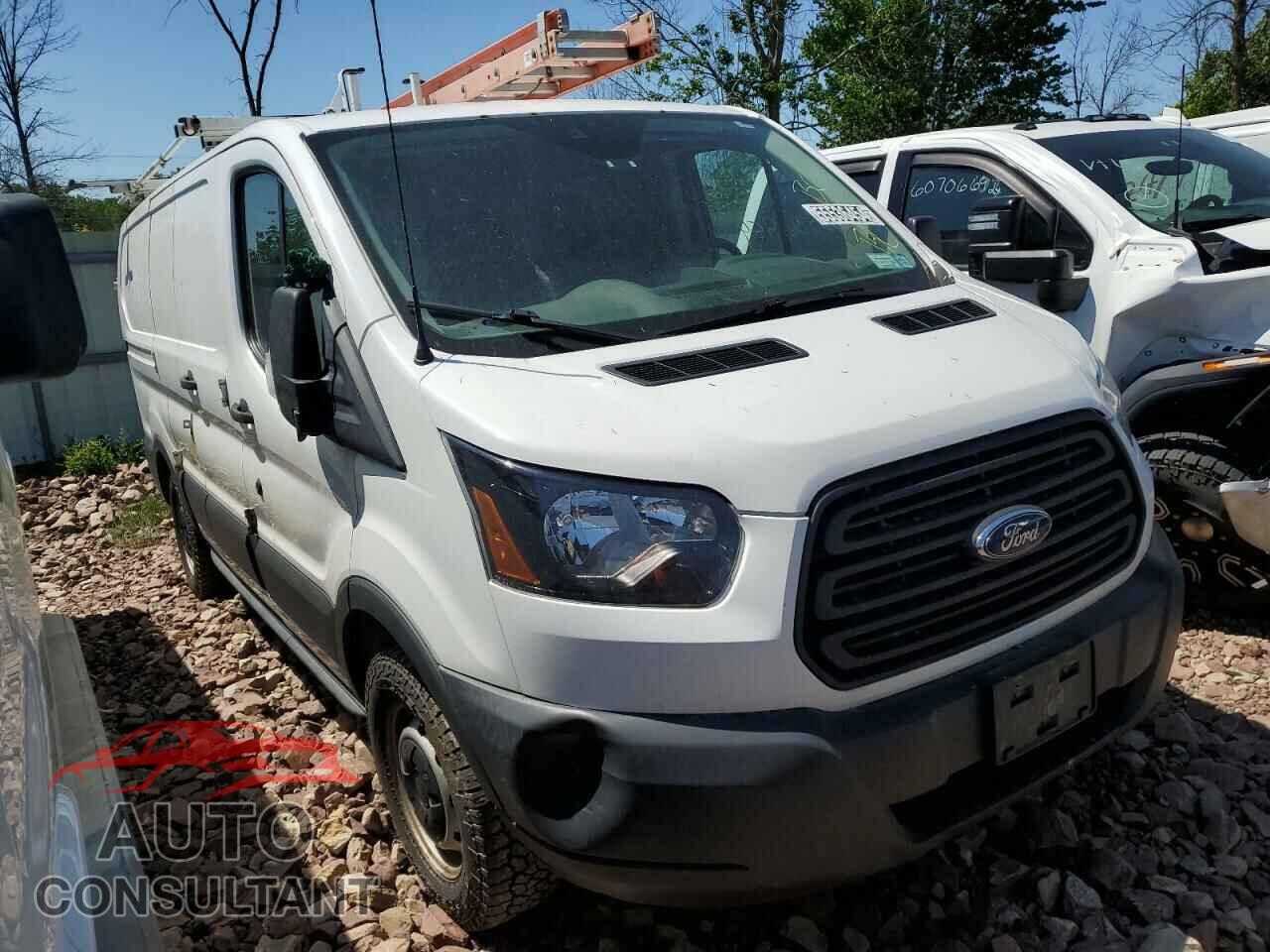 FORD TRANSIT 2018 - 1FTYE1ZM9JKB36620