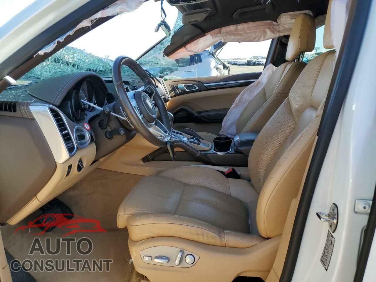 PORSCHE CAYENNE 2017 - WP1AA2A29HKA90731