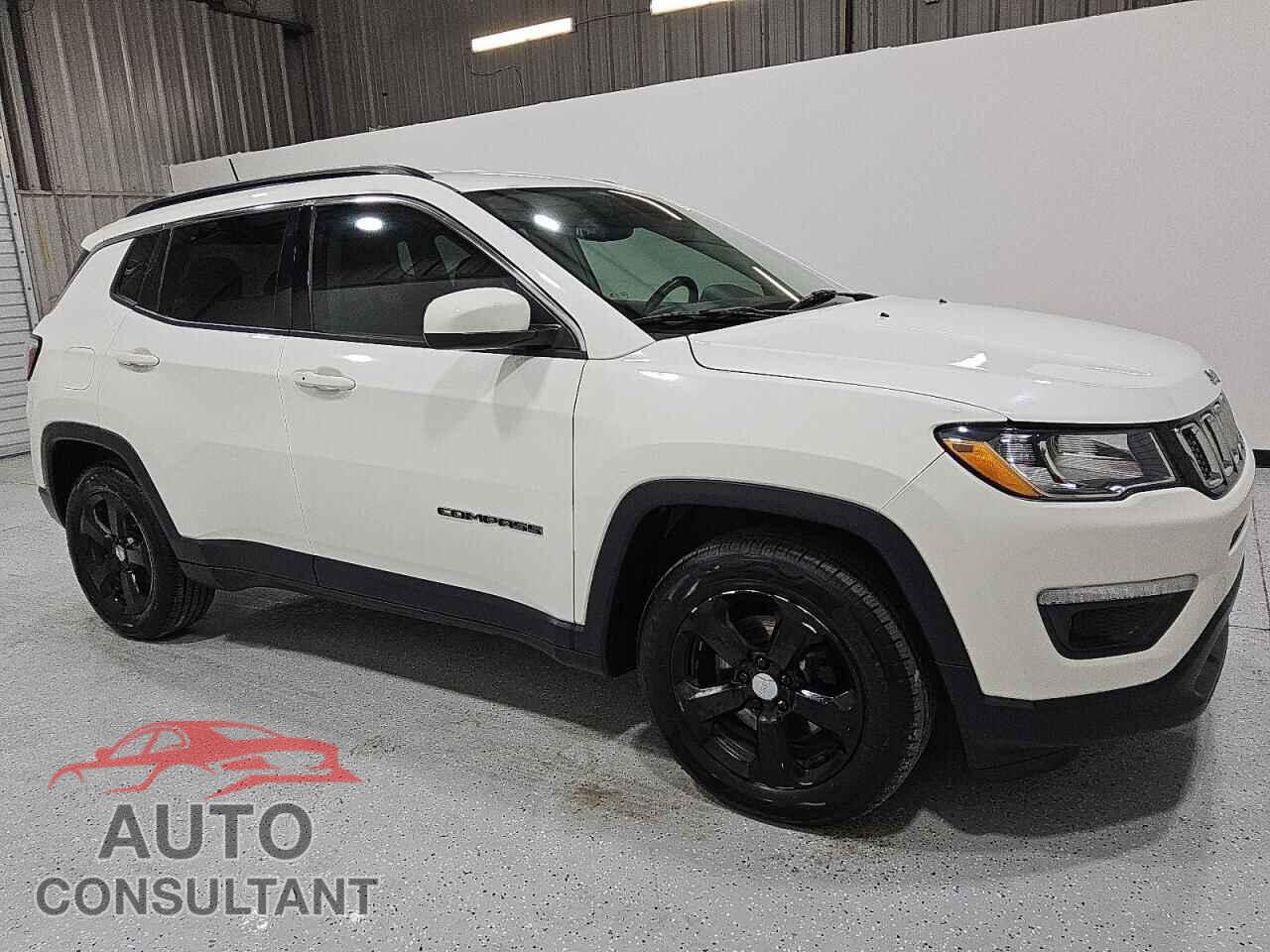 JEEP COMPASS 2017 - 3C4NJCBB3HT682213