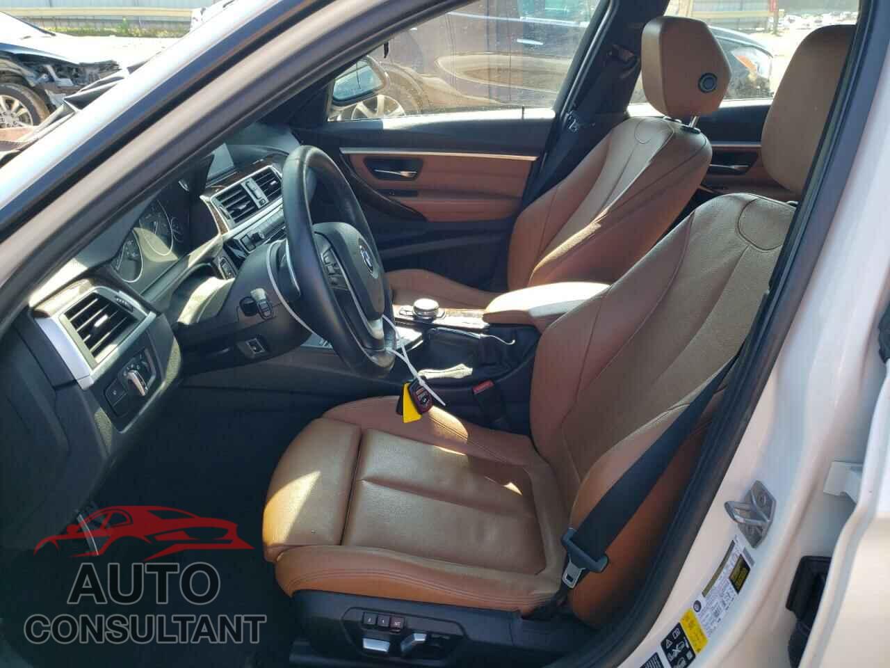BMW 3 SERIES 2016 - WBA8E3G56GNU04163