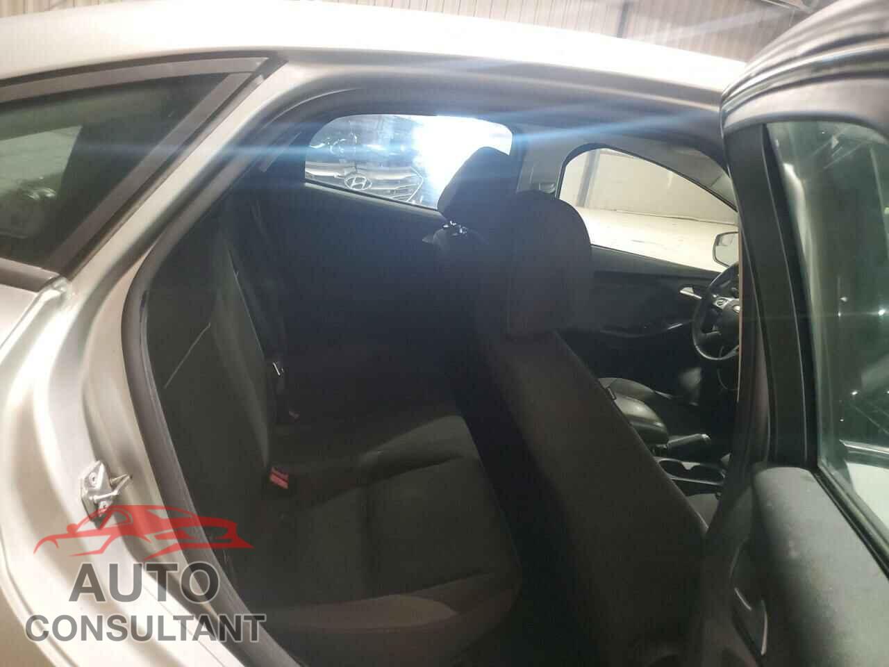 FORD FOCUS 2014 - 1FADP3F26EL408392