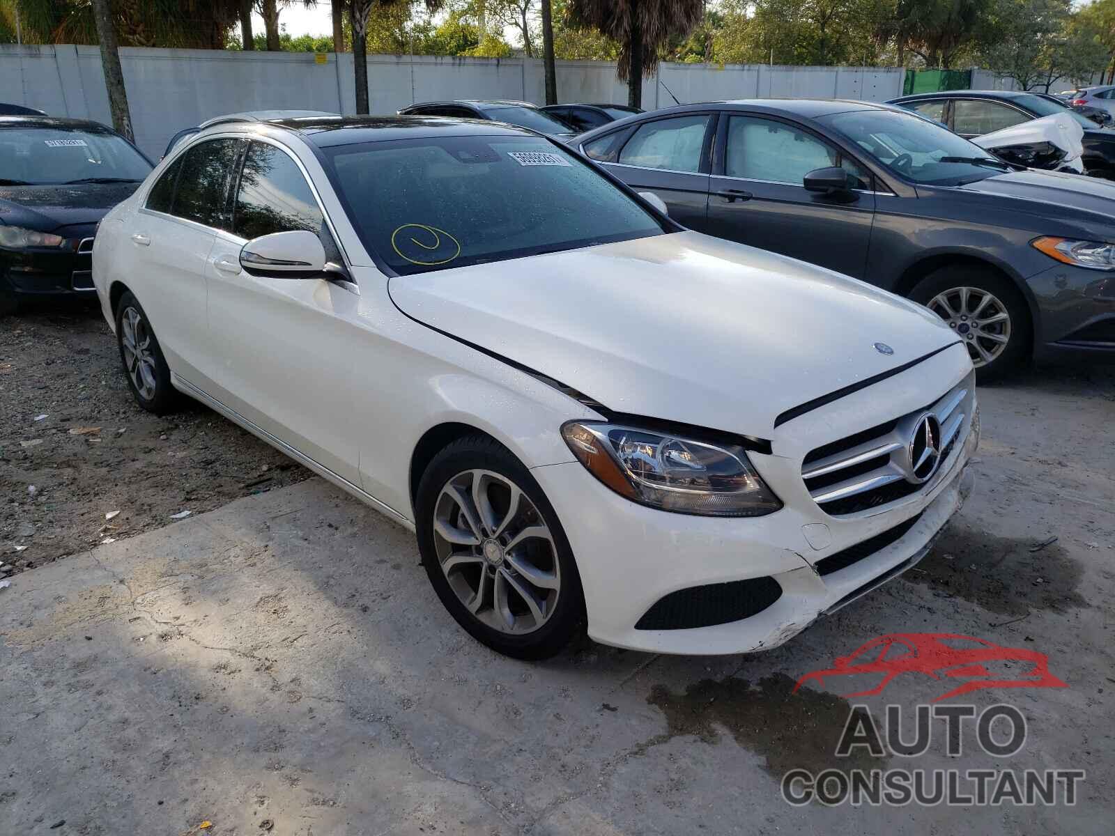 MERCEDES-BENZ C-CLASS 2016 - 55SWF4JB9GU144401