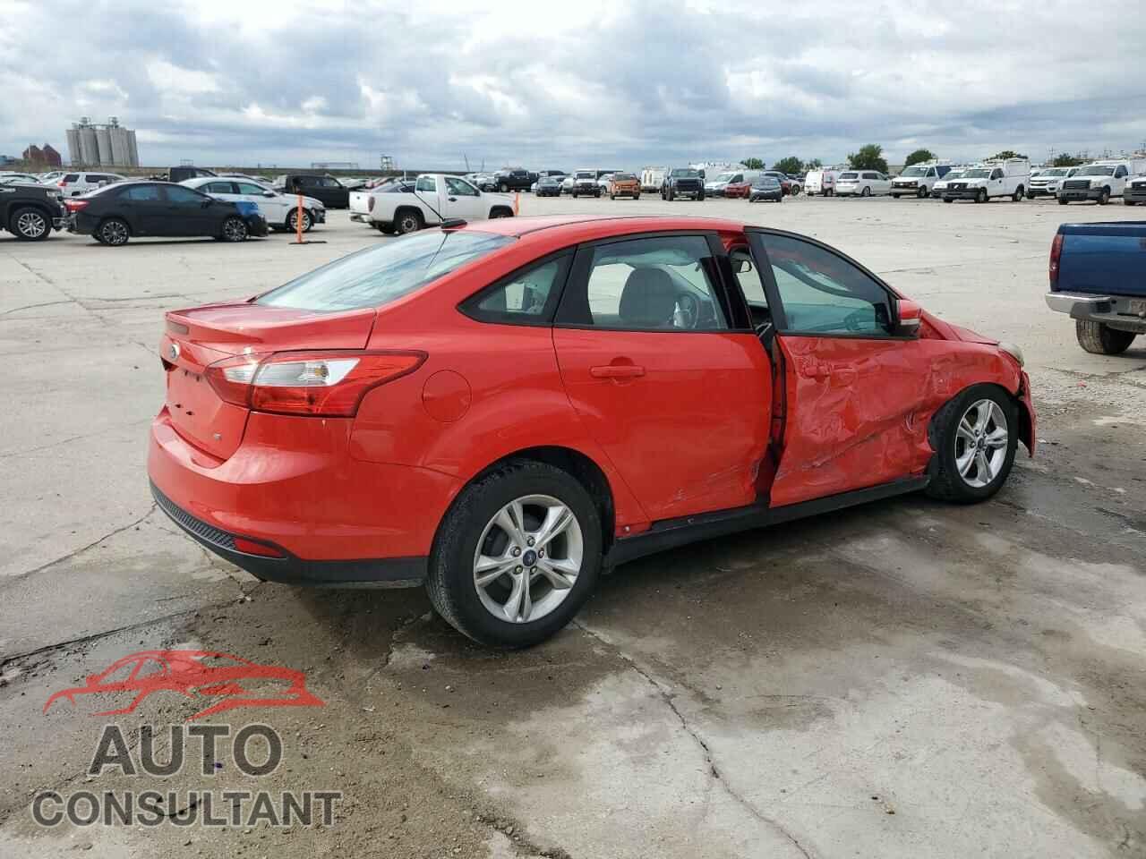 FORD FOCUS 2014 - 1FADP3F28EL177740