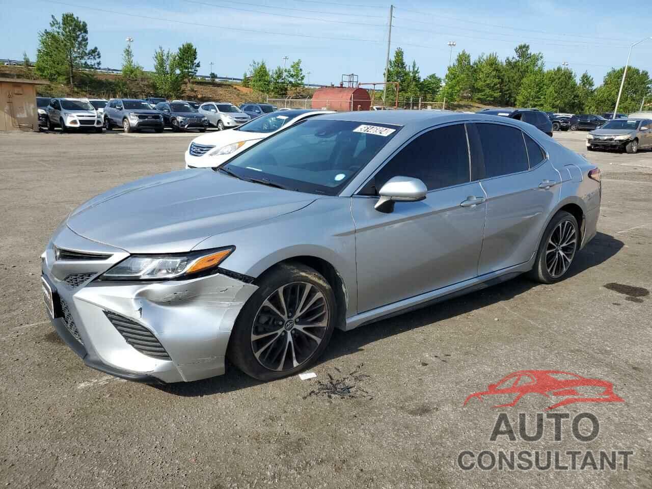 TOYOTA CAMRY 2018 - 4T1B11HK7JU081358