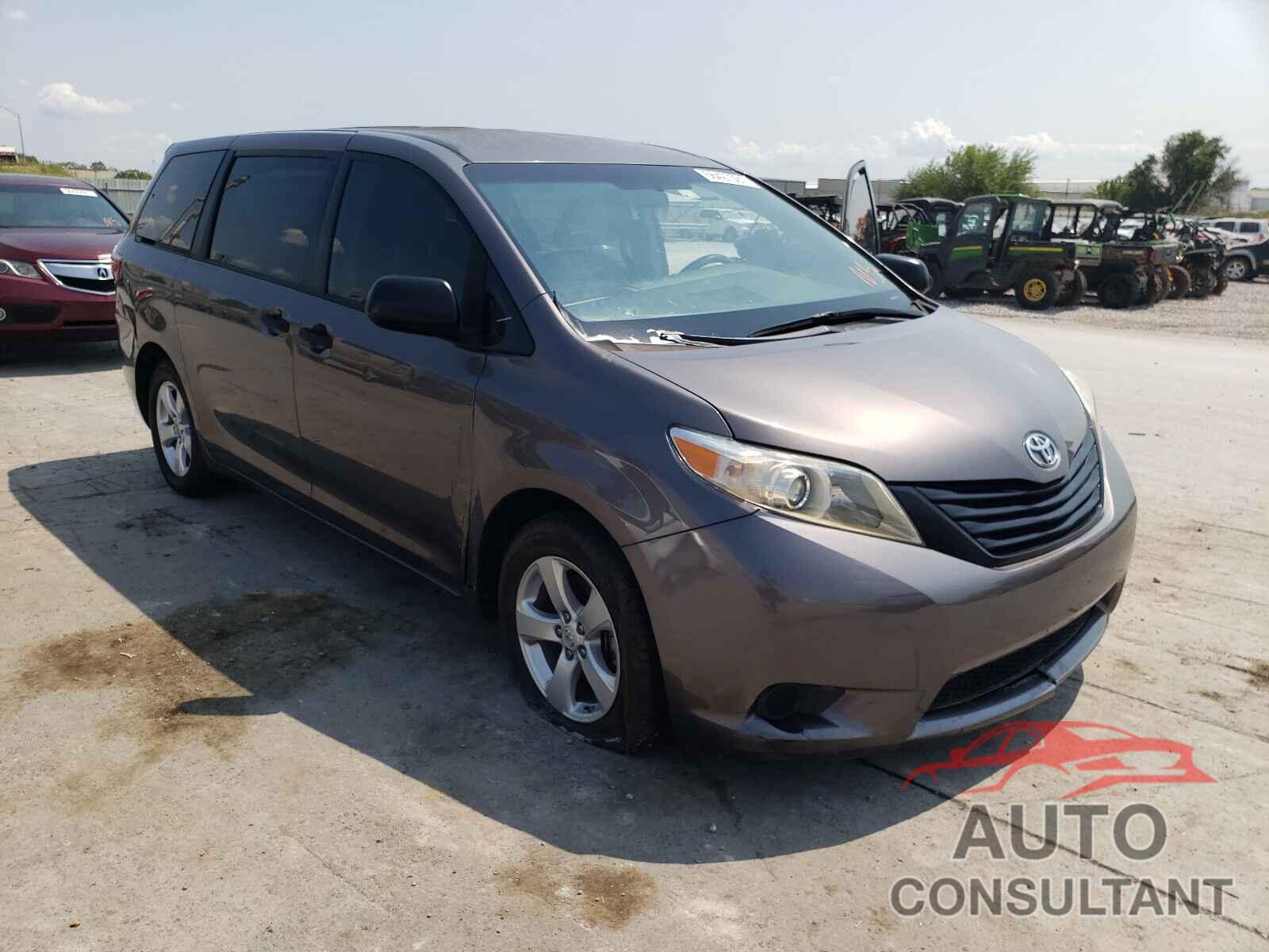 TOYOTA SIENNA 2016 - 5TDZK3DC0GS763912