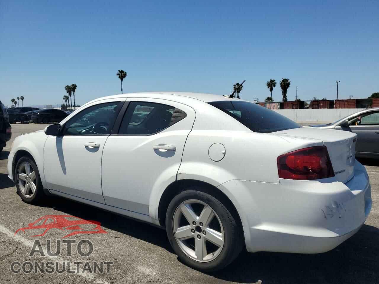 DODGE AVENGER 2013 - 1C3CDZCB5DN679697