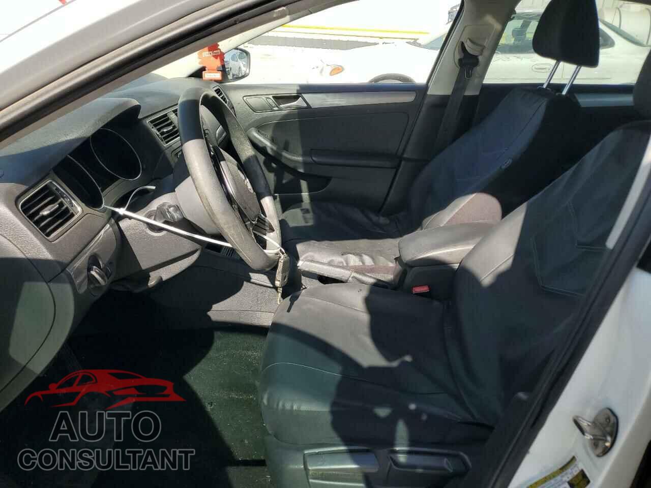 VOLKSWAGEN JETTA 2017 - 3VW2B7AJ5HM295475