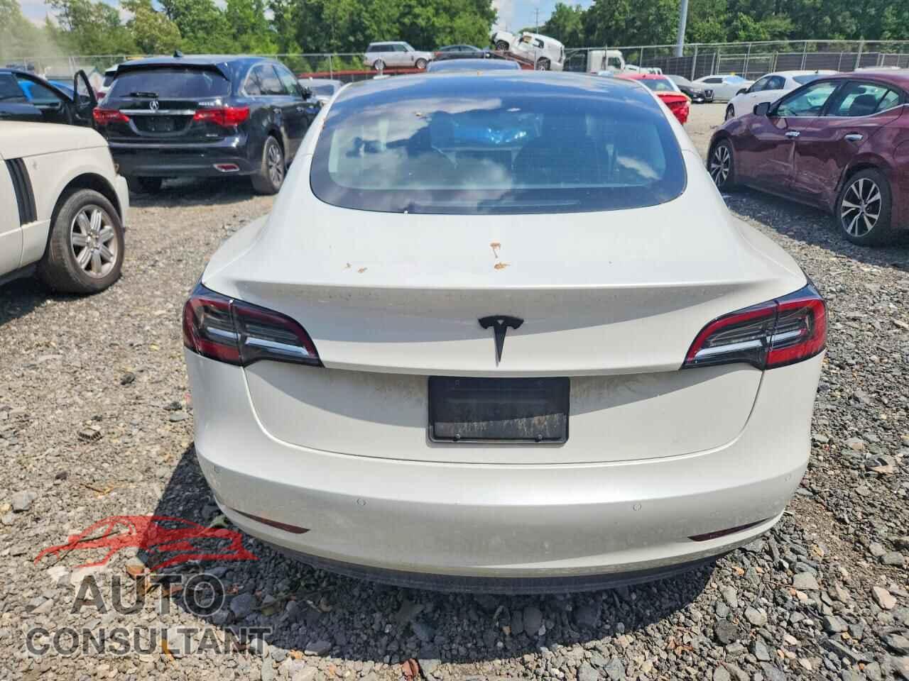 TESLA MODEL 3 2021 - 5YJ3E1EA6MF076156