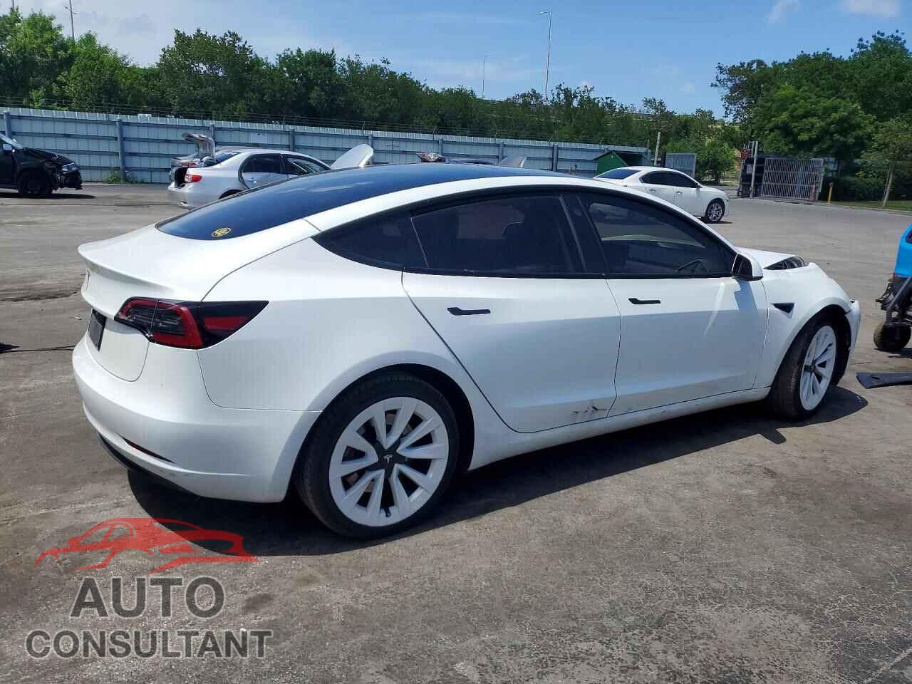 TESLA MODEL 3 2023 - 5YJ3E1EA3PF670241